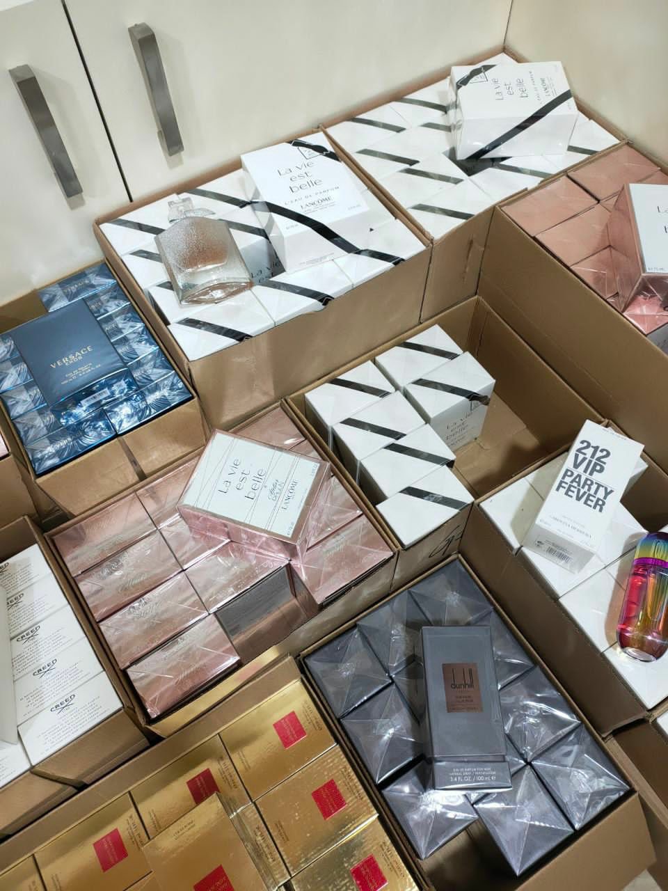 Authentic Perfume Pallets - Image 8