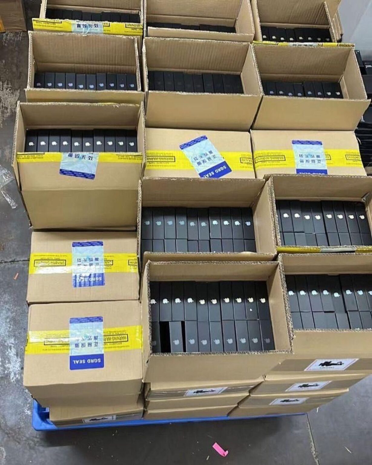 Bulk Iphone 13 Liquidation Pallets - Image 6