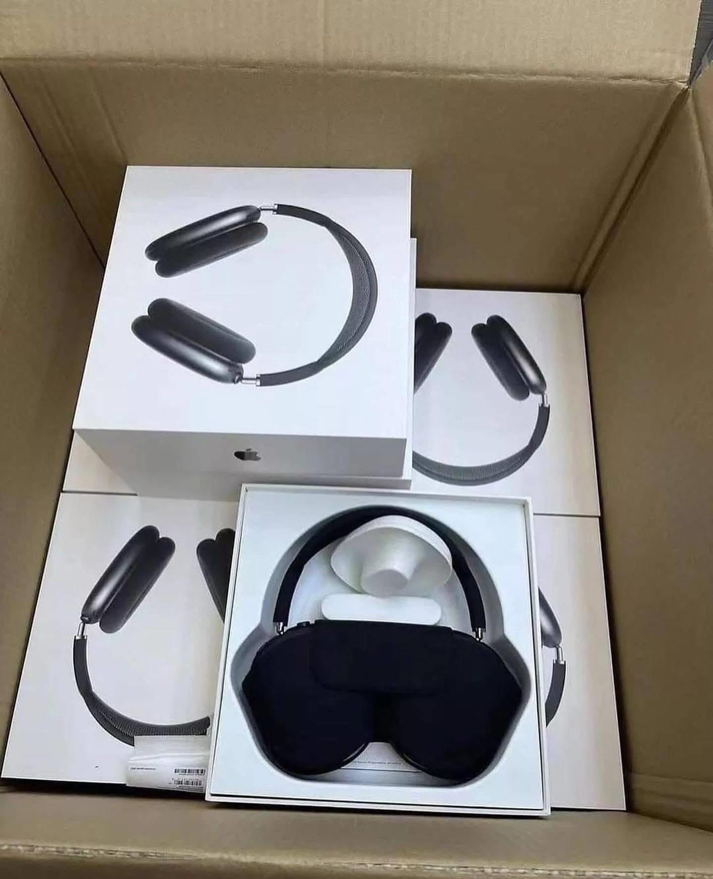 Apple Airpod Pro Max Liquidation Pallets - Image 6